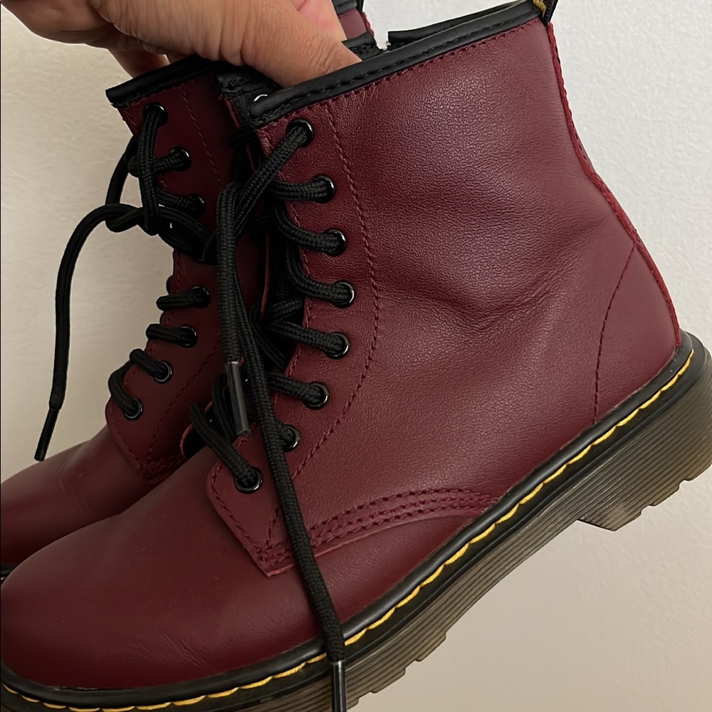Dr. Martens Burgundy